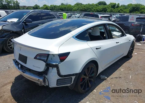 2020 Tesla Model 3 Performance Dual Motor All-Wheel Drive z USA, uszkodzony, nr VIN 5YJ3E1EC4LF791808